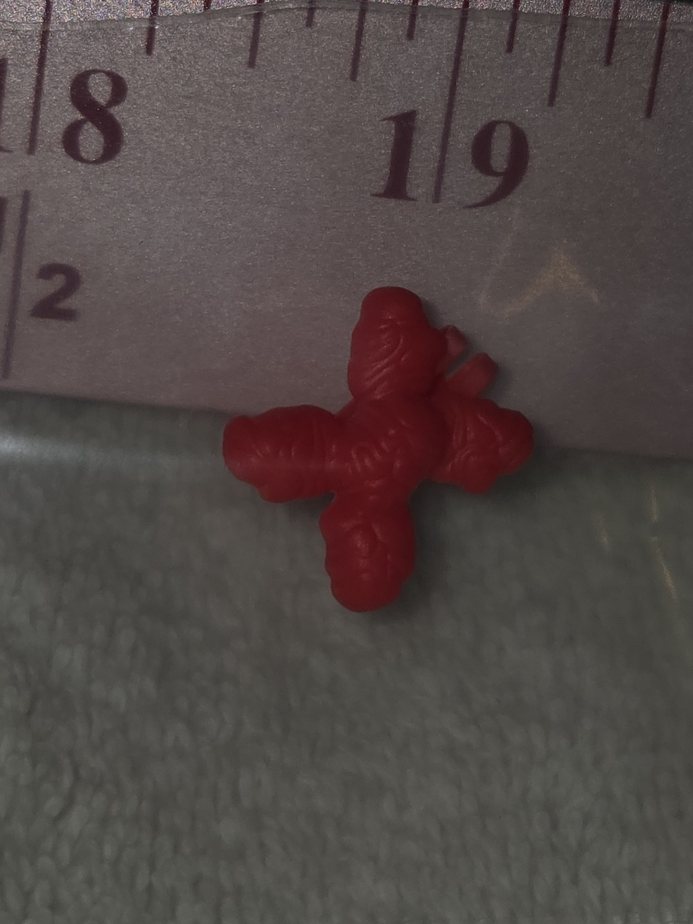 Mattel Minster High Ghoulia Skull Shores Red Hair Accessory